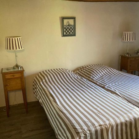 Le Bois Du Four Bed and Breakfast Arfeuilles Exteriör bild