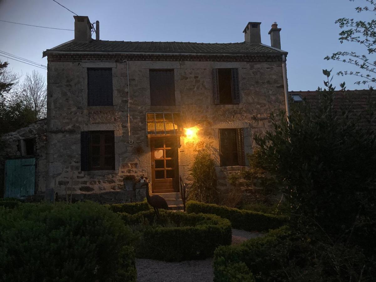 Le Bois Du Four Bed and Breakfast Arfeuilles Exteriör bild
