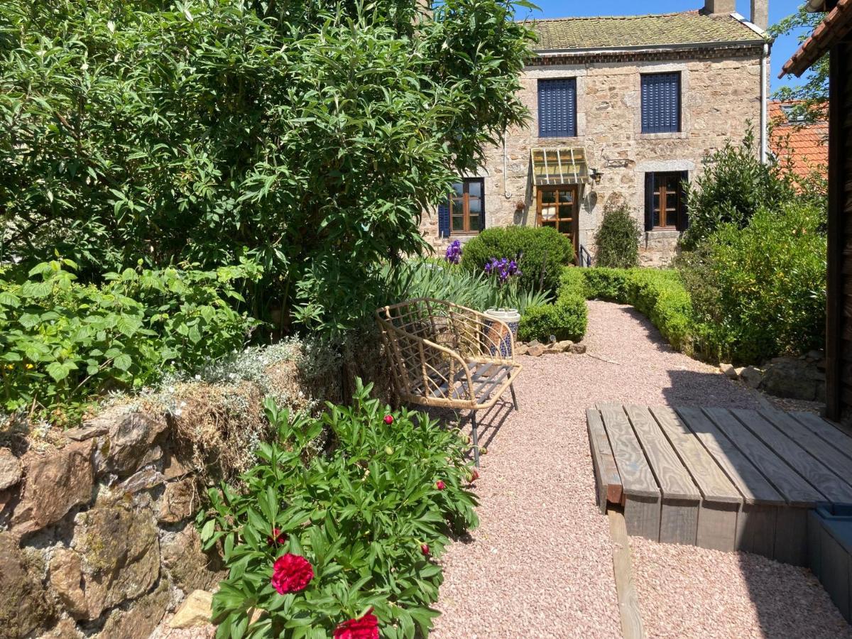 Le Bois Du Four Bed and Breakfast Arfeuilles Exteriör bild
